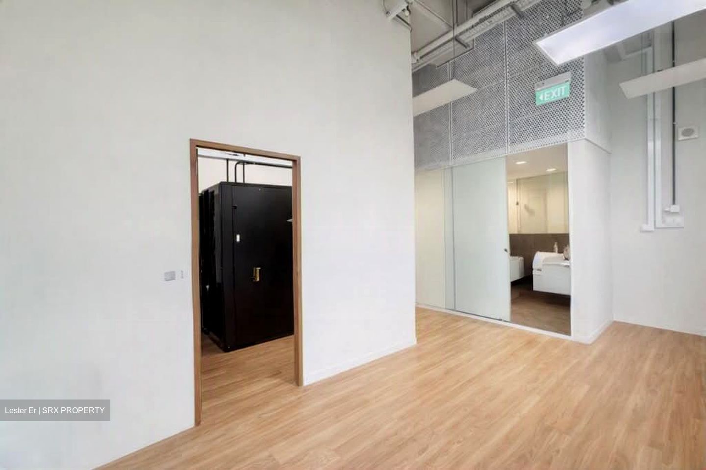 Arc 380 (D8), Office #600617261
